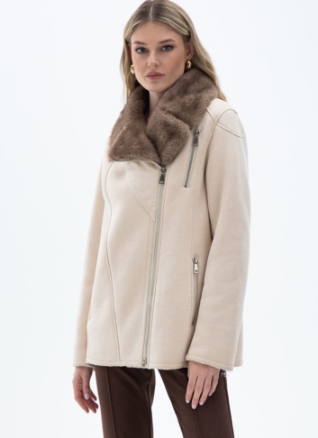 Женская дубленка из эко кожи с отделкой из эко меха Женская дубленка из эко кожи с отделкой из эко меха