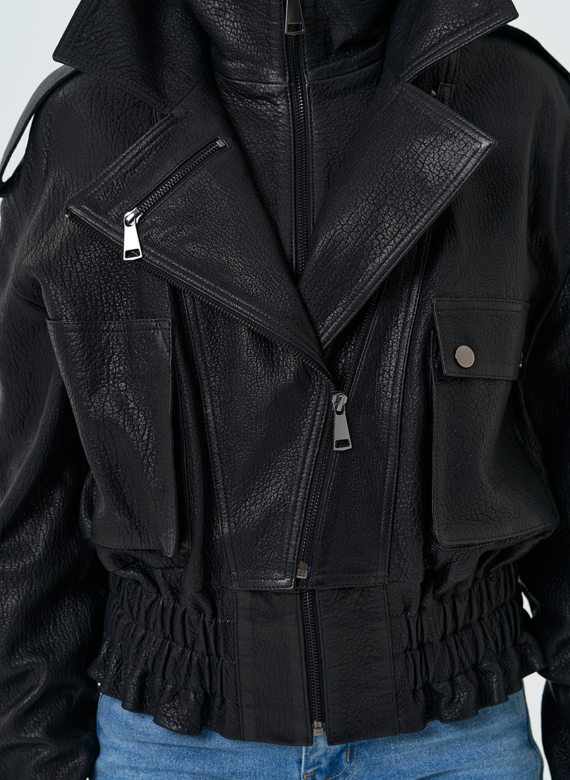 Женская куртка из натуральной кожи