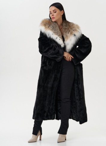 Норковая шуба с капюшоном из меха рыси
