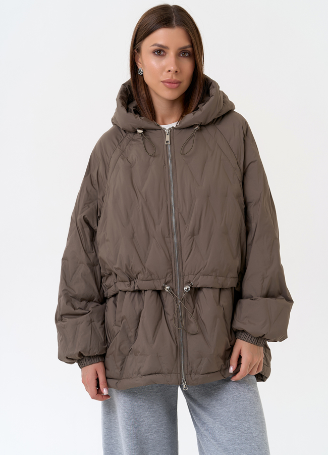 Женская куртка в коричневом цвете с капюшоном модель № 31391 меха малина