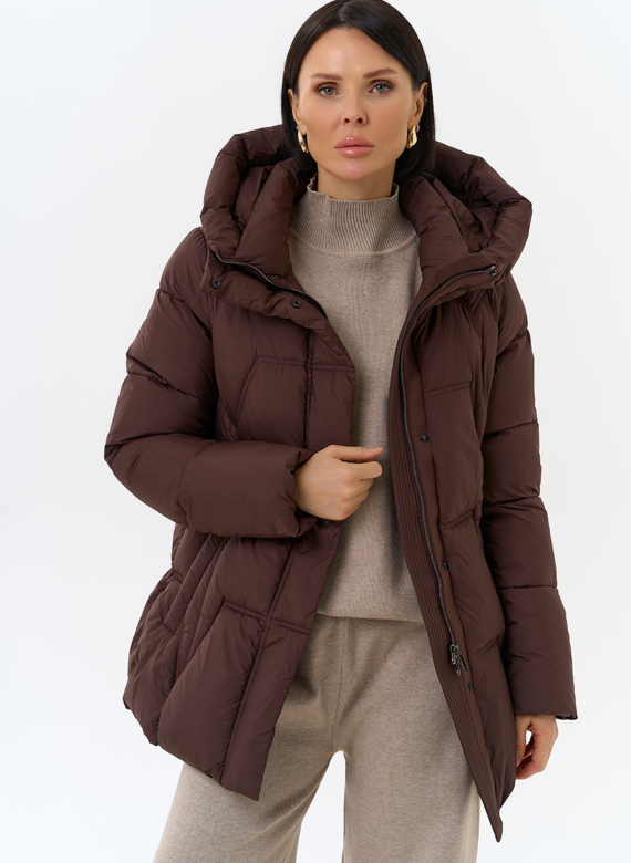 Женский пуховик с поясом