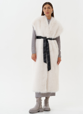 Удлиненный жилет из экомеха