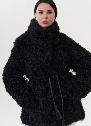 Двухсторонняя дубленка черного цвета