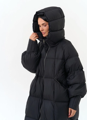 Женский пуховик с капюшоном фото