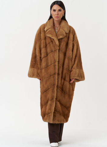 Женская шуба из меха норки с английским воротником