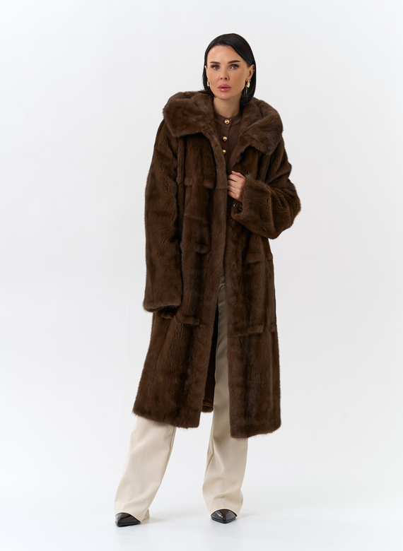 Женская шуба из меха норки с капюшоном 