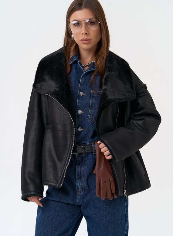 Женская дубленка из эко замши в черном цвете