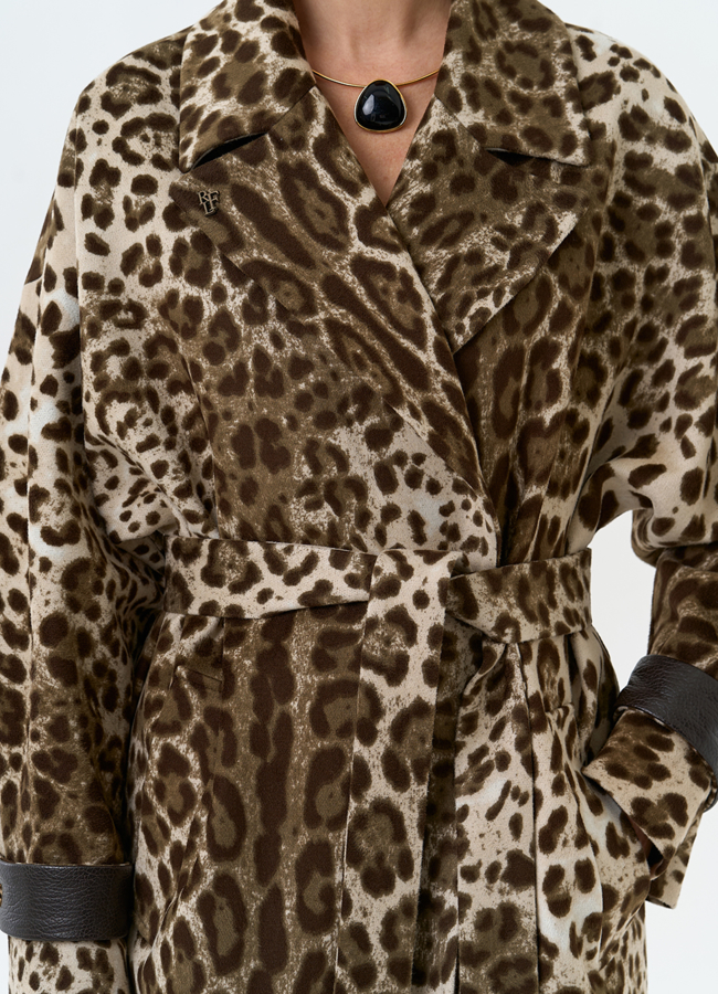 Женское пальто с анималистическим принтом модель № 32555 универмаг малина