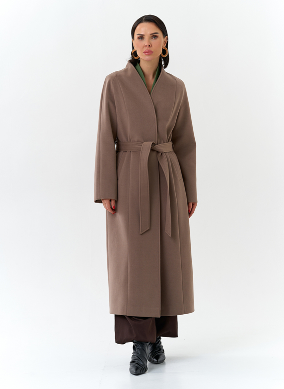 Женское пальто с поясом