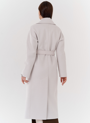 Удлиненное женское пальто в цвете жемчуг