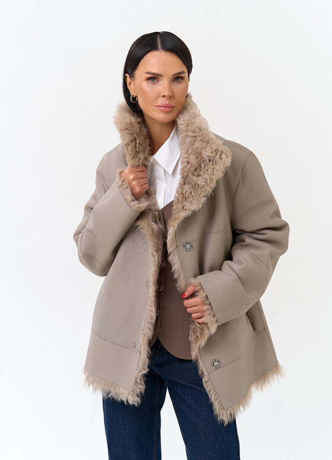 Женская дубленка двухсторонняя с воротником стойкой модель № 34174 универмаг малина