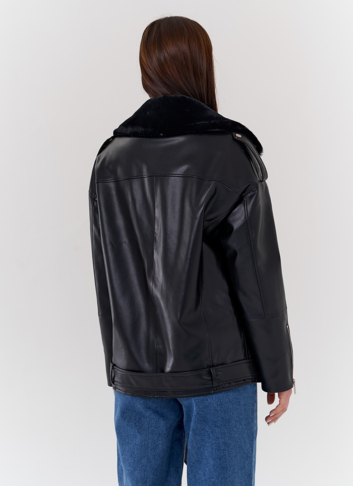 Куртка-косуха из эко кожи на утеплителе с натуральным мутоном