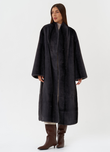 Длинное пальто из эко меха с принтом деграде