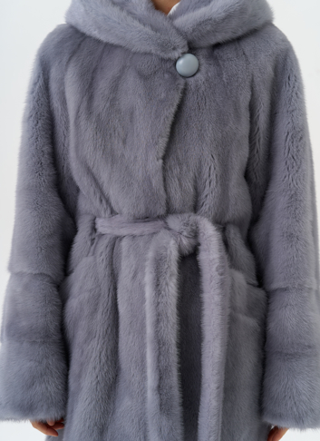 Шуба из меха норки с капюшоном