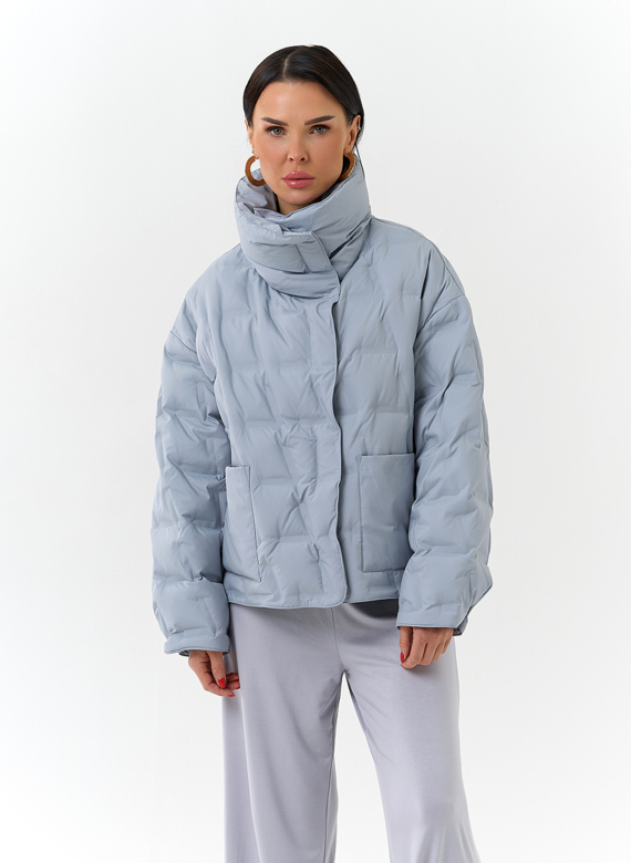 Женская куртка с воротником стойкой