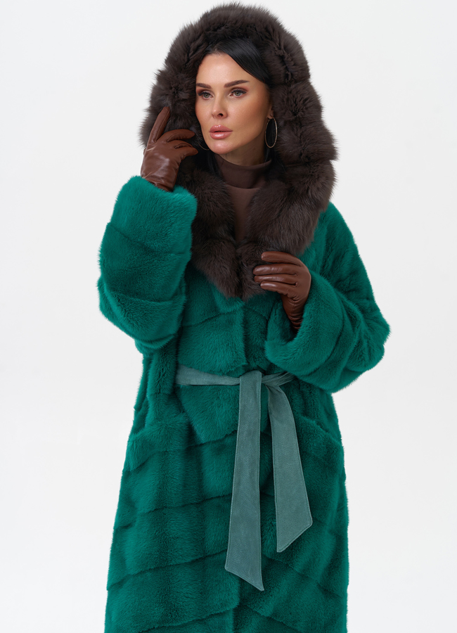 Норковая шуба с капюшоном из меха куницы модель № 29253 меха малина