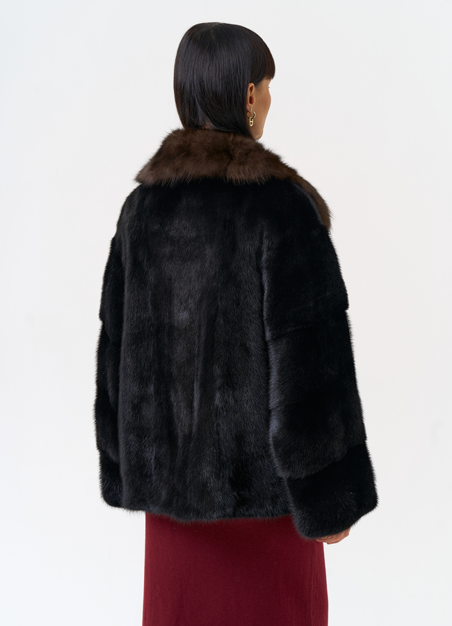 Шуба из меха норки с воротником из меха куницы модель № 31498 в кредит