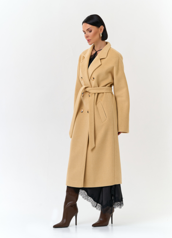 Женское пальто с поясом