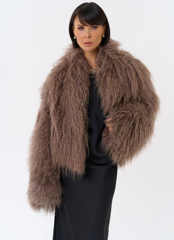 Короткая шуба из ламы