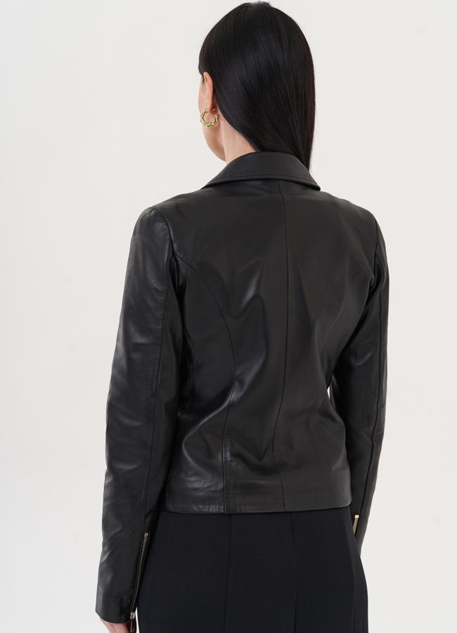 Куртка из натуральной кожи с акцентными пуговицами модель № 27134 универмаг малина