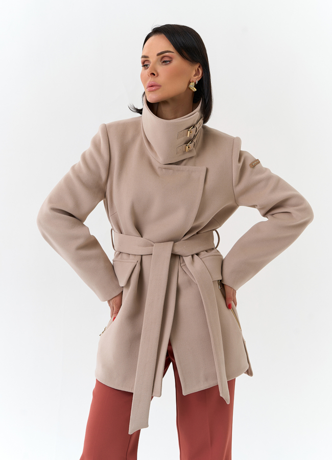 фото Женское укороченное пальто с воротником стойкой модель № 32552