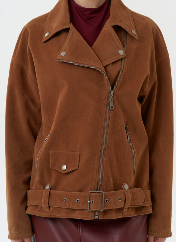 Куртка косуха из эко замши коричневого цвета