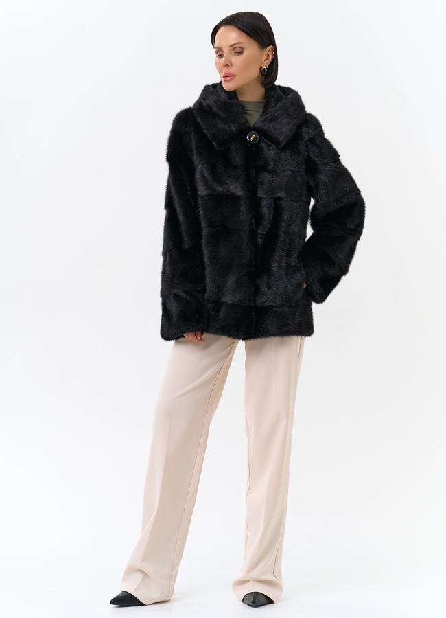 Укороченная норковая шуба черного цвета 2 в 1 модель № 25396 в рассрочку
