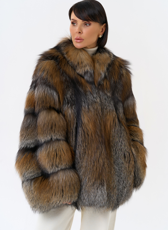 Короткая шуба из лисы