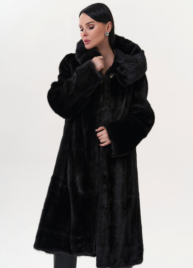 Норковая шуба черного цвета модель № 26124 универмаг малина