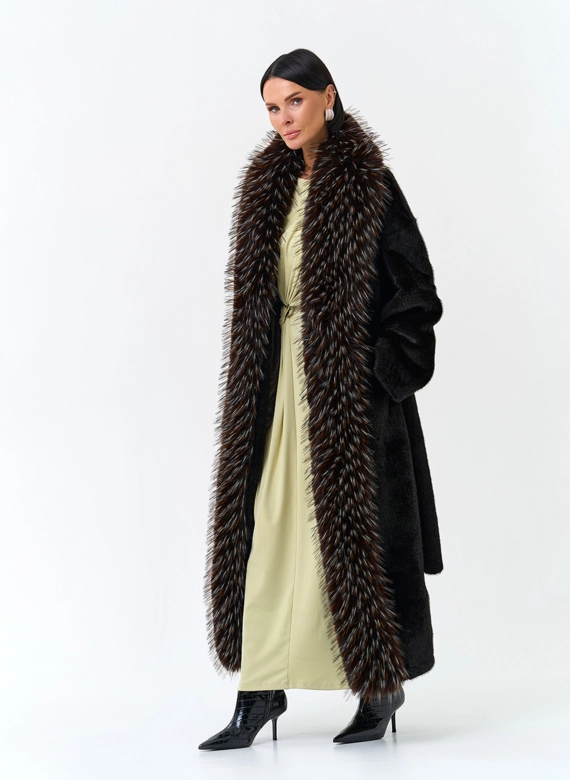 Женская шуба из эко меха