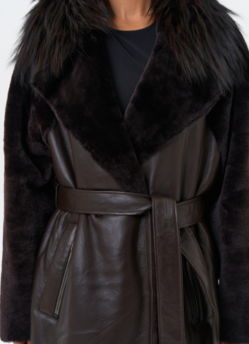 Женская натуральная дубленка с воротником из меха лисы