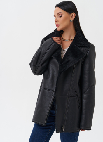 Женская дубленка черного цвета 