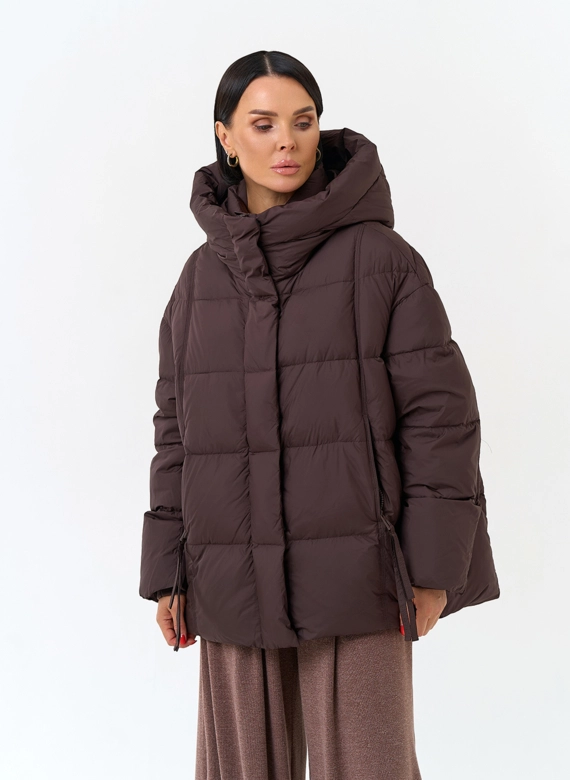 Женский пуховик с капюшоном